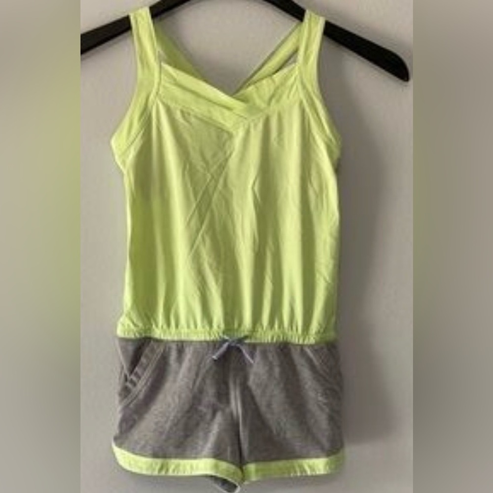IVIVVA by LULULEMON girls size 12 rhomper